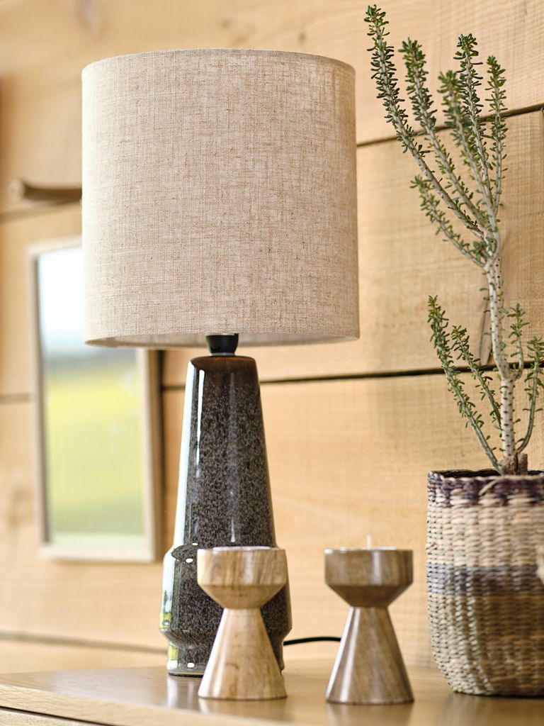 VIGGO stolna lampa Ø21xV47cm siva