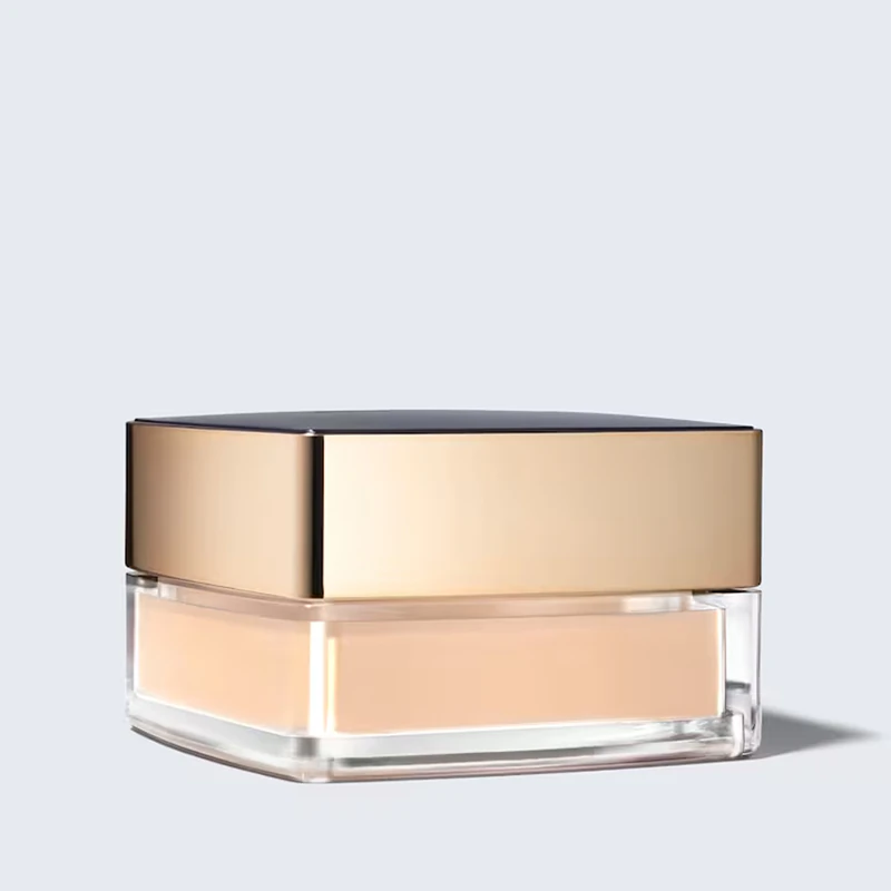 Estée Lauder Double Wear Sheer Flattery Loose Powder is een losse poederfoundation die een natuurlijke look geeft.