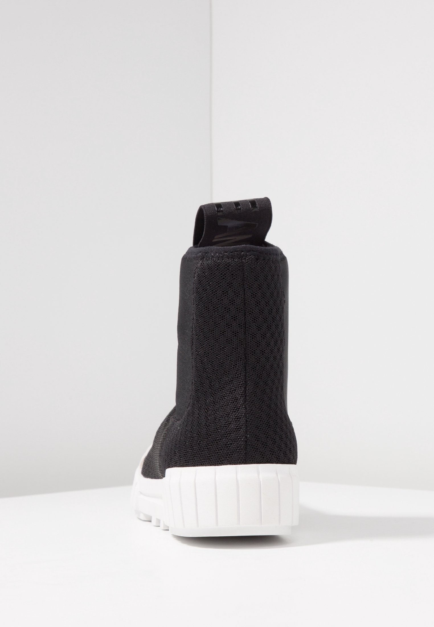 Calvin Klein Jeans hoge sneakers - zwart