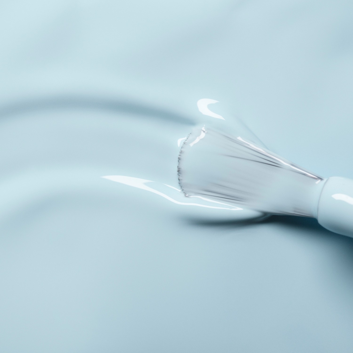 „Manucurist“ žalias nagų lakas su LED blykste – 15 ml