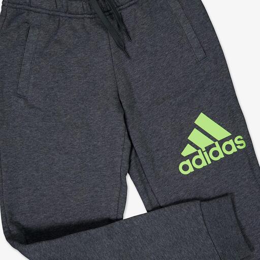  adidas Essentials