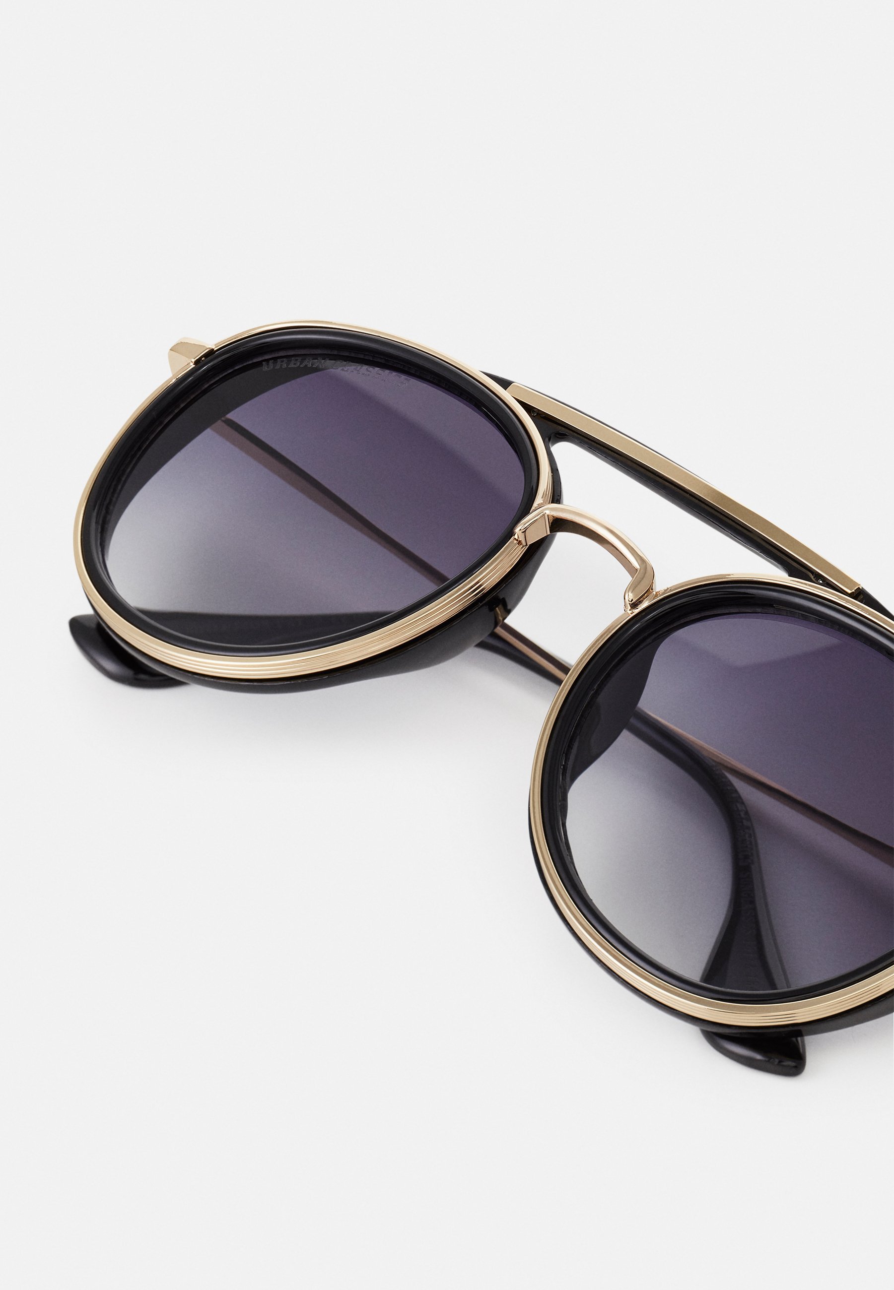 Urban Classics Sonnenbrille Ibiza mit Kette, Unisex - Sonnenbrille - schwarz/goldfarben