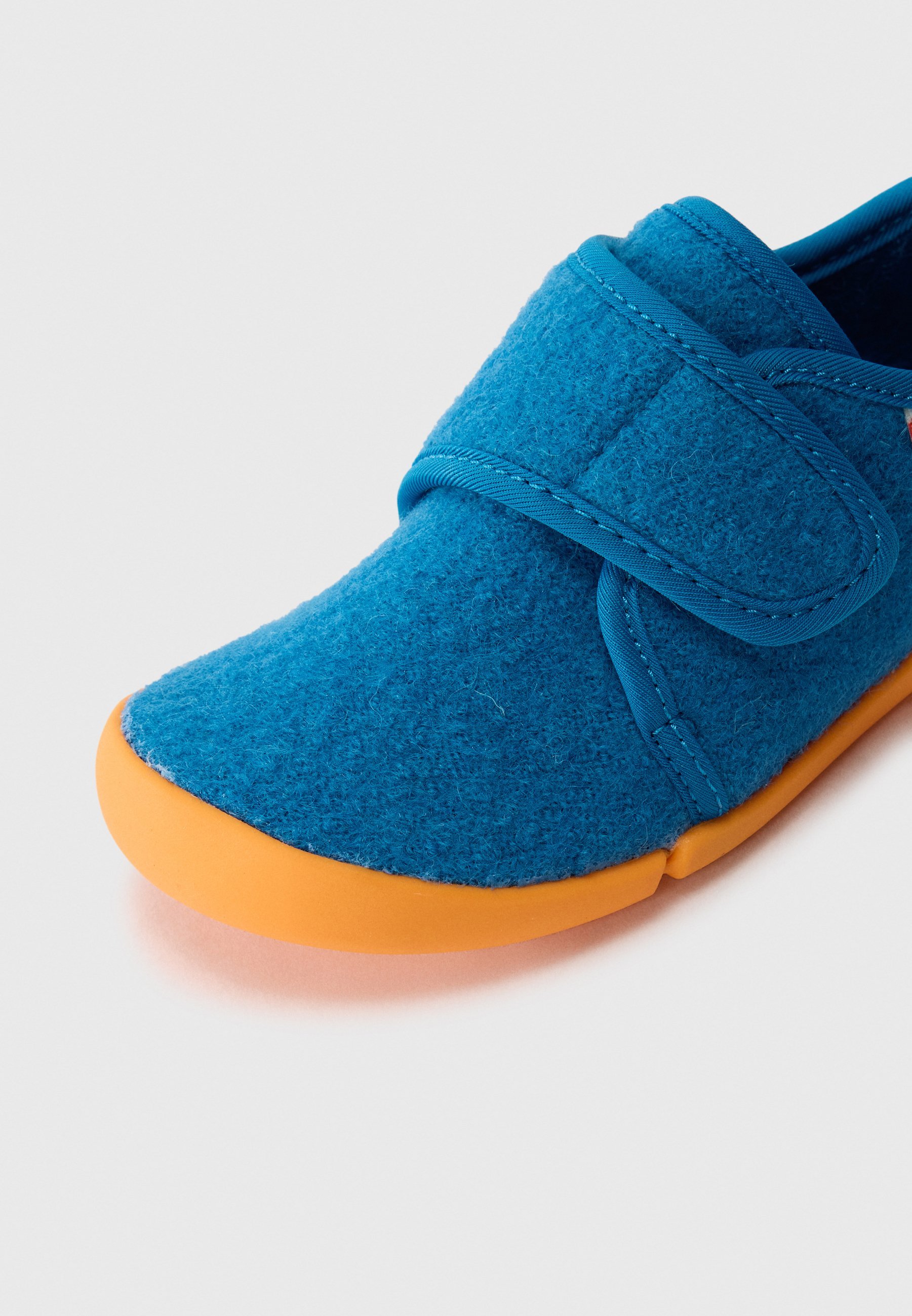 Chaussons Superfit VENTI BAREFOOT UNISEXES - bleu/orange