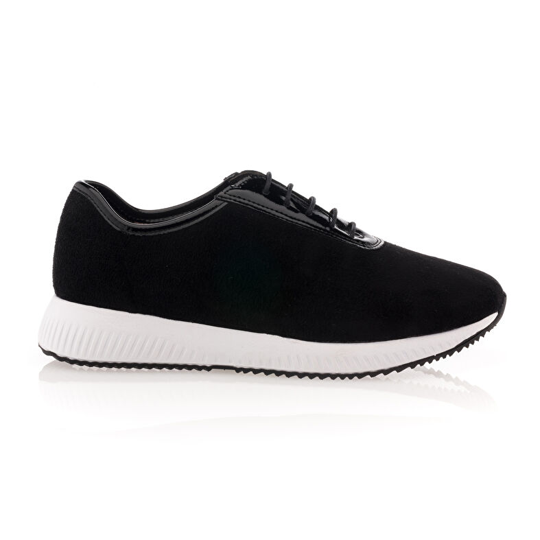Zapatos cómodos para mujer, color negro.