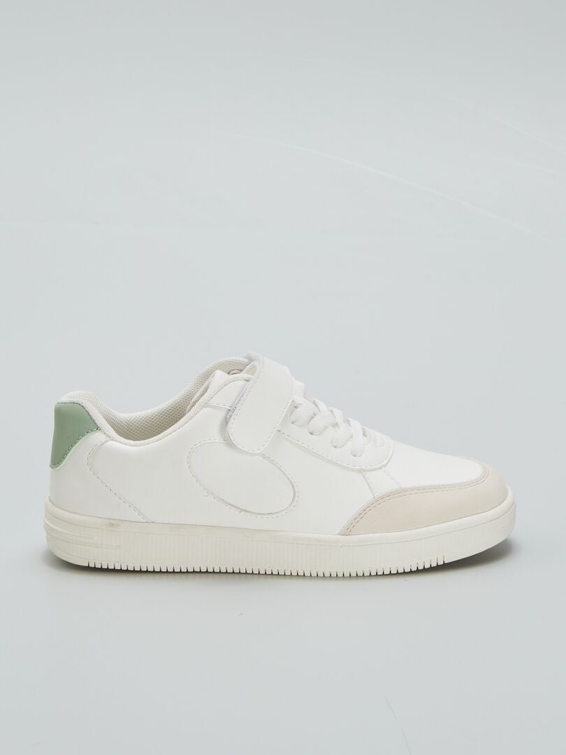 Tênis de cano baixo com velcro e cadarço - branco