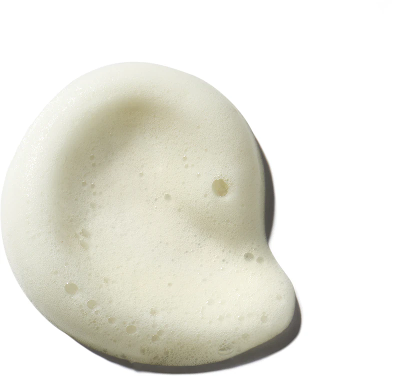 Aveda Invati Ultra Advanced™ zahusťujúca stylingová pena dodáva objem od korienkov
