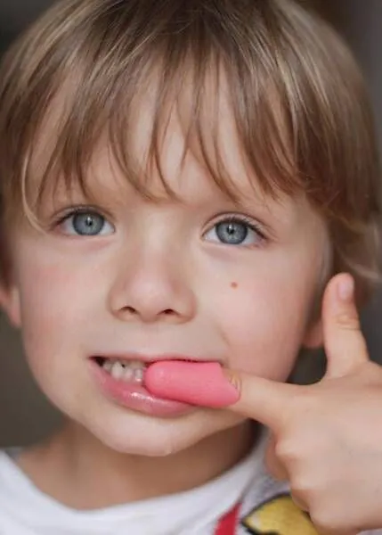 Iko Kids Natural Szczoteczka Na Palec Zielone Jabłuszko uka