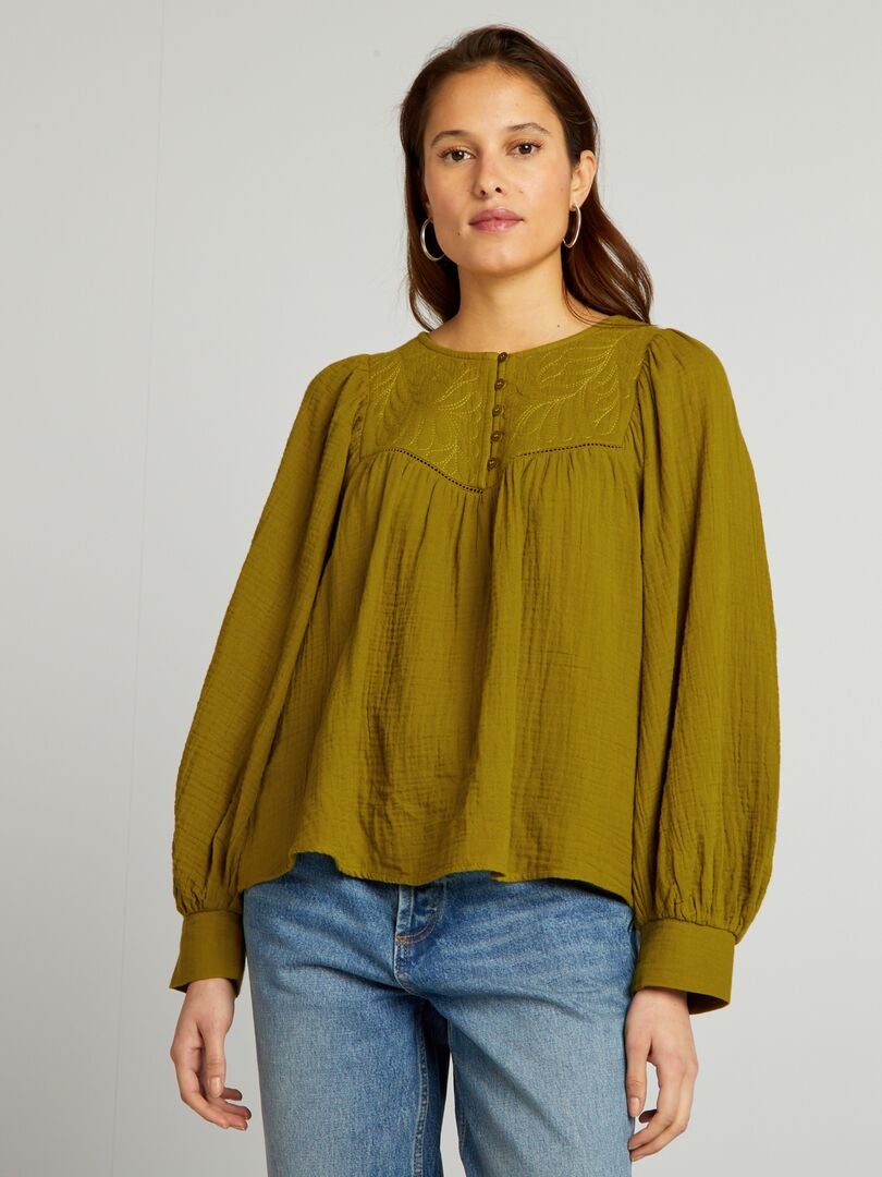 Blouse van katoenen gaas met borduurwerk - GROEN
