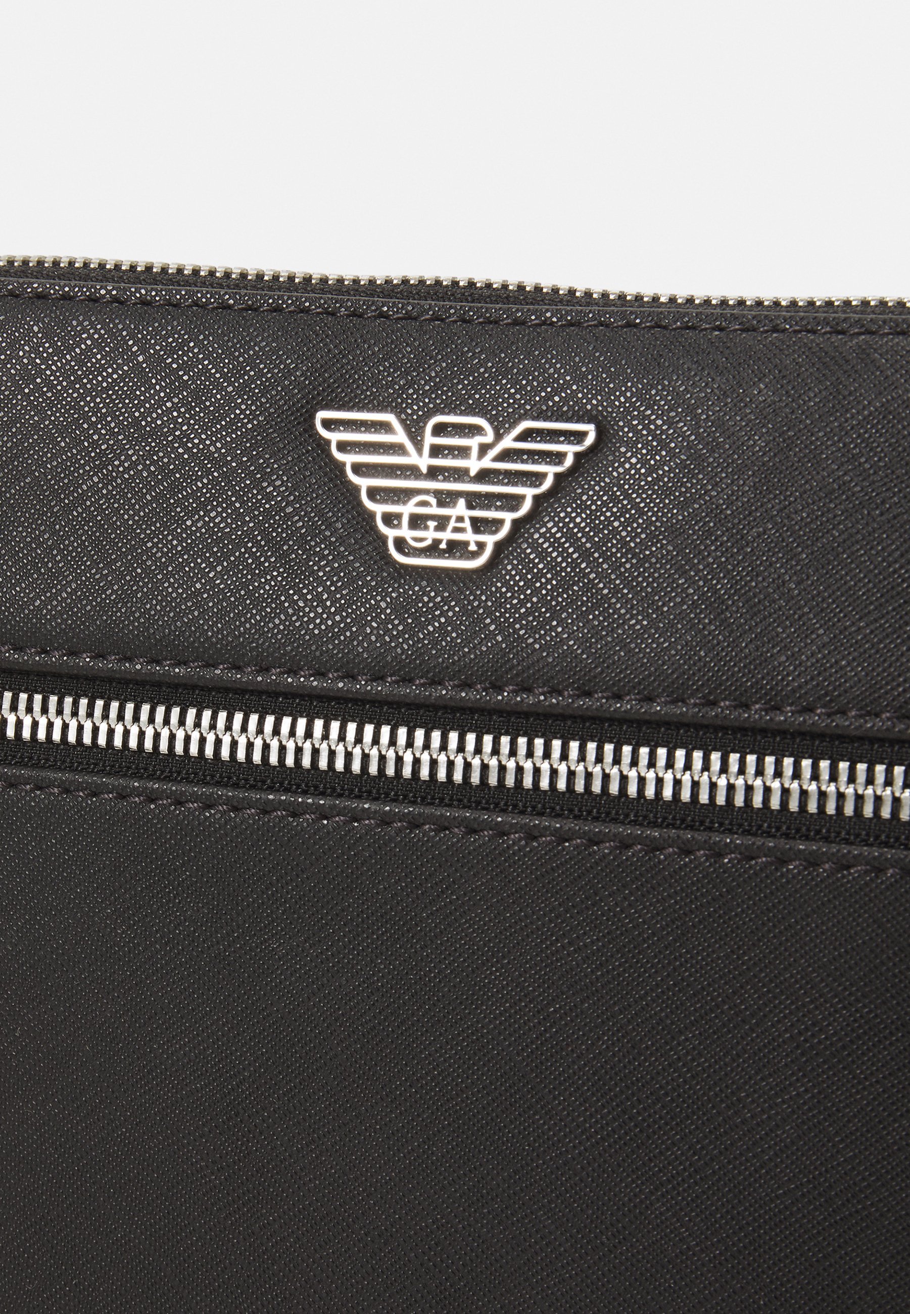 Emporio Armani CROSSOBODY FLAT UNISEX - Borsa a tracolla - nera