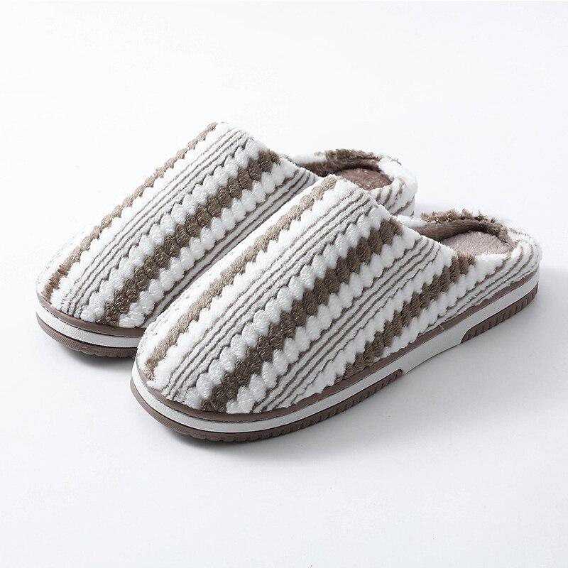Pantoufles d'hiver rayées et colorées pour femmes, en velours doux imitation lapin, légères et en TPR.