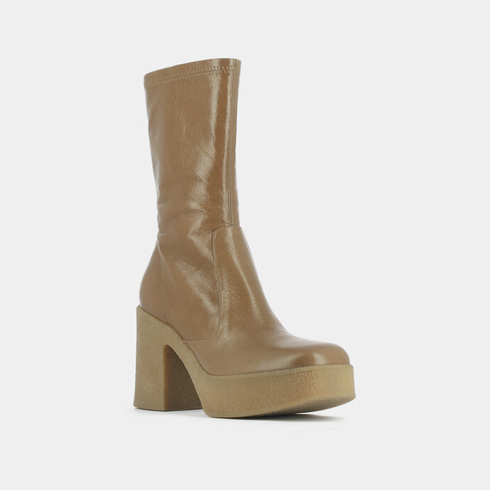 Bottines à plateformes  en cuir vieilli cannelle