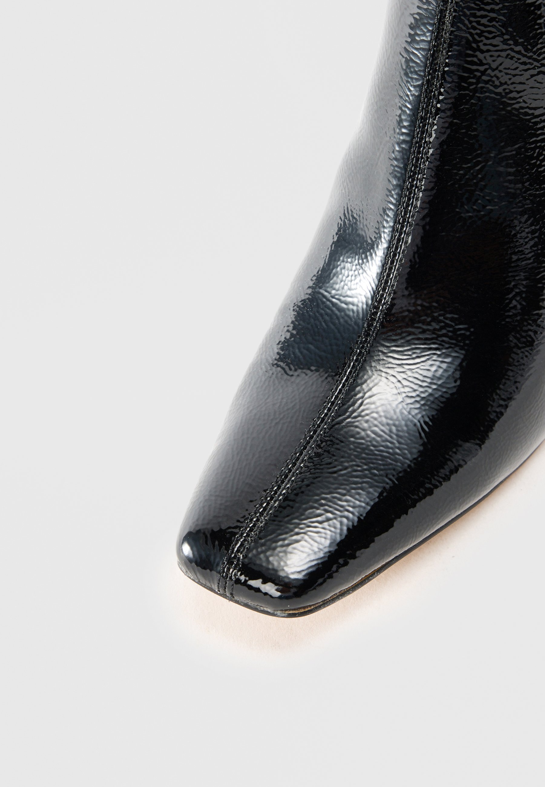 ALDO VELLAMO – Stiefeletten mit hohem Absatz – schwarz