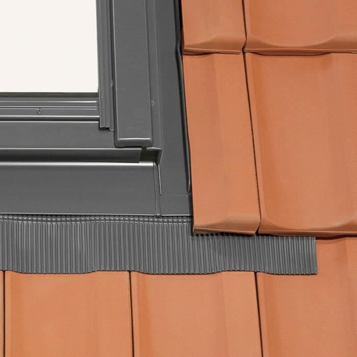SOLSTRO AAY B910 C4A roof window (55 x 98 cm), made of wood with white painted finish, with tile flashing (TFX)