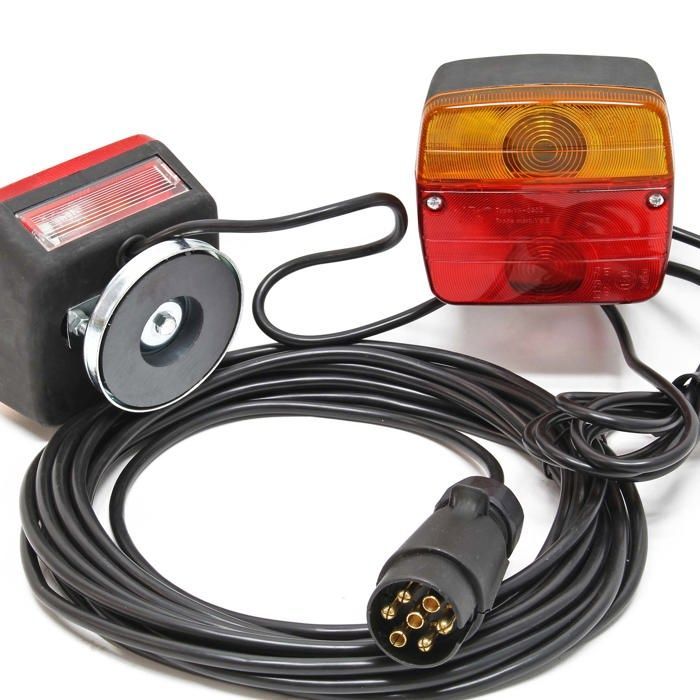 Wiltec baklykter for tilhengere – 7-pinners plugg, 7,5 m og 2,5 m kabler – magnetisk montering – 2 enheter, blinkende lys – blinkende