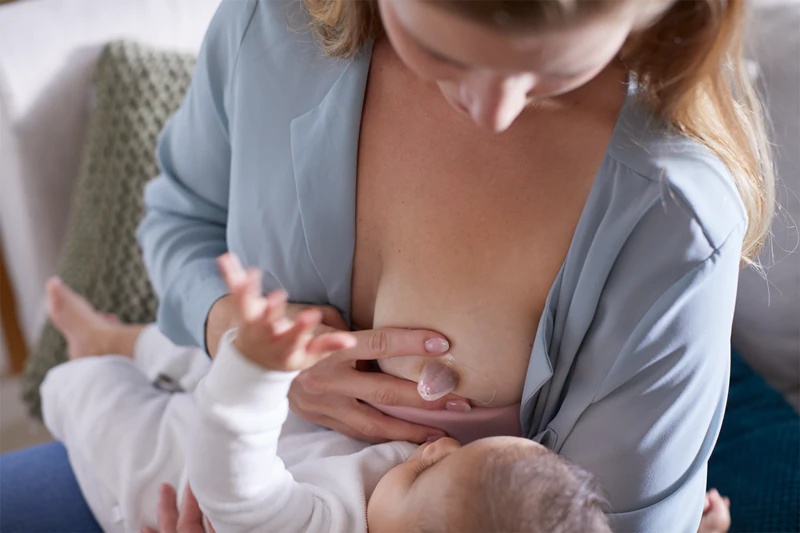 Philips Avent ščitniki za bradavice SCF153/03 medicinski pripomoček za dojenje