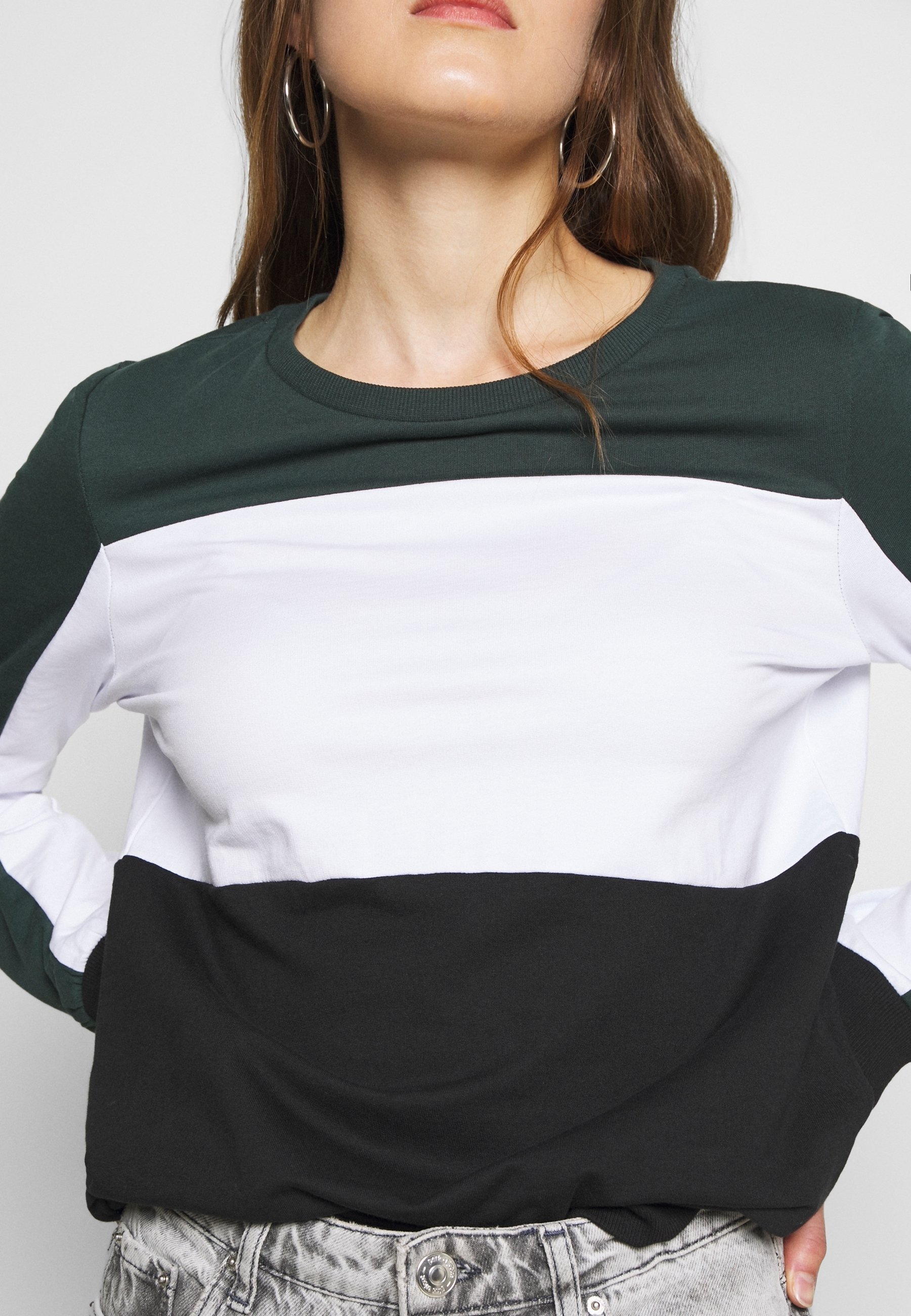 Sweat-shirt Noisy May - vert foncé