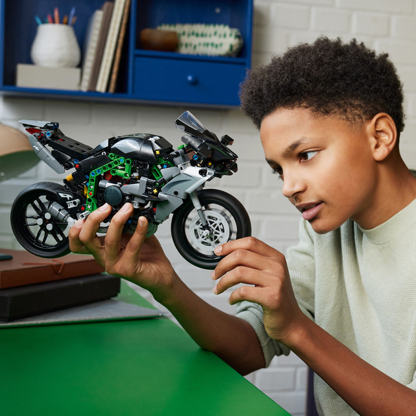 Technic Kawasaki Ninja H2R Motorrad 42170