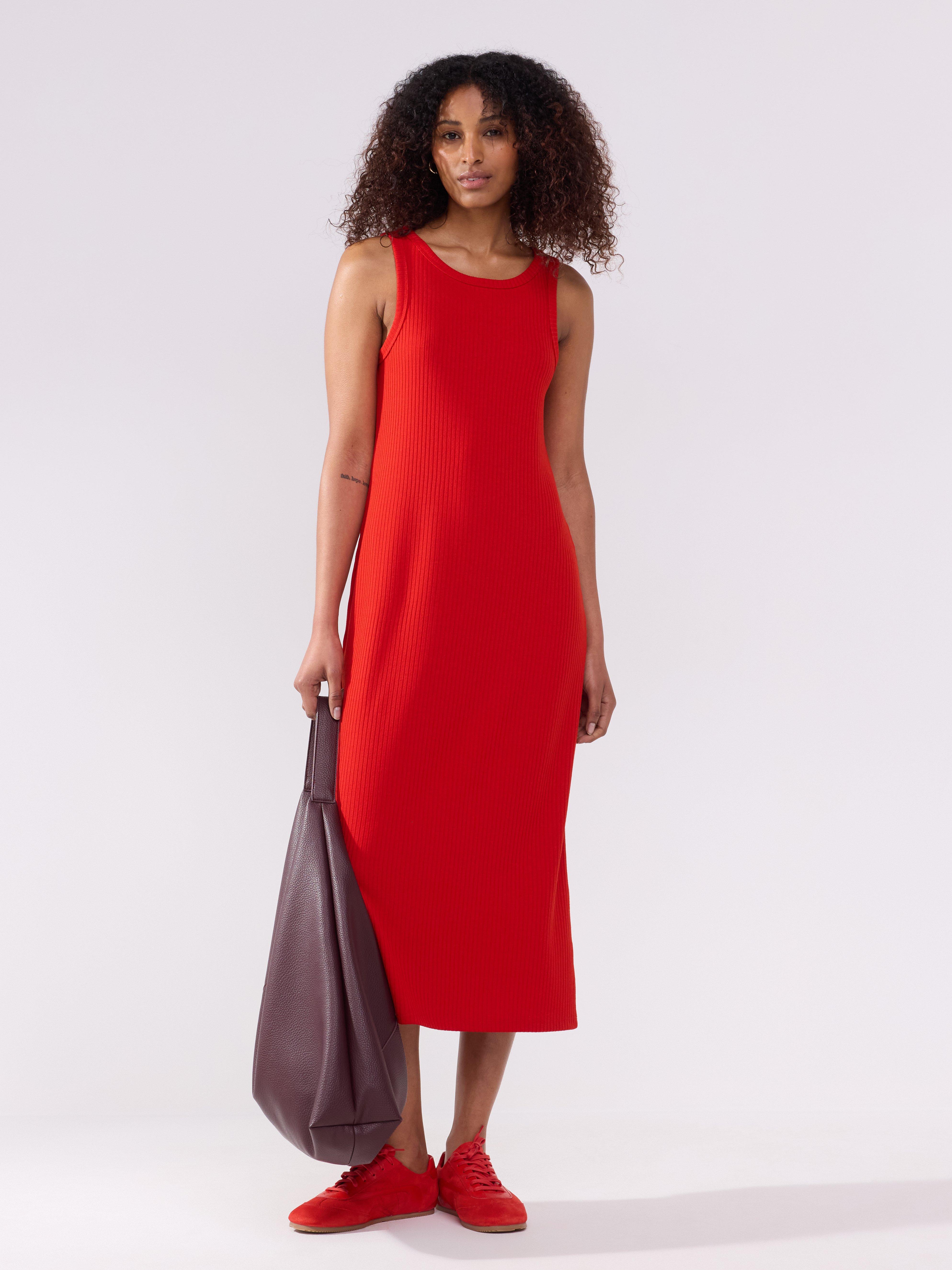 Vestido midi canelado vermelho escuro