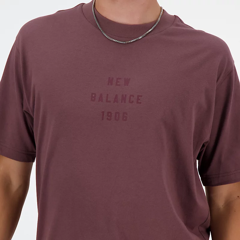 Herren-T-Shirt mit dem kultigen Collegiate-Print – LICORICE