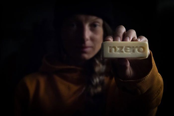 N-zero Wax Block: Kasvipohjainen ja ympäristöystävällinen voide suksille ja lumilaudoille