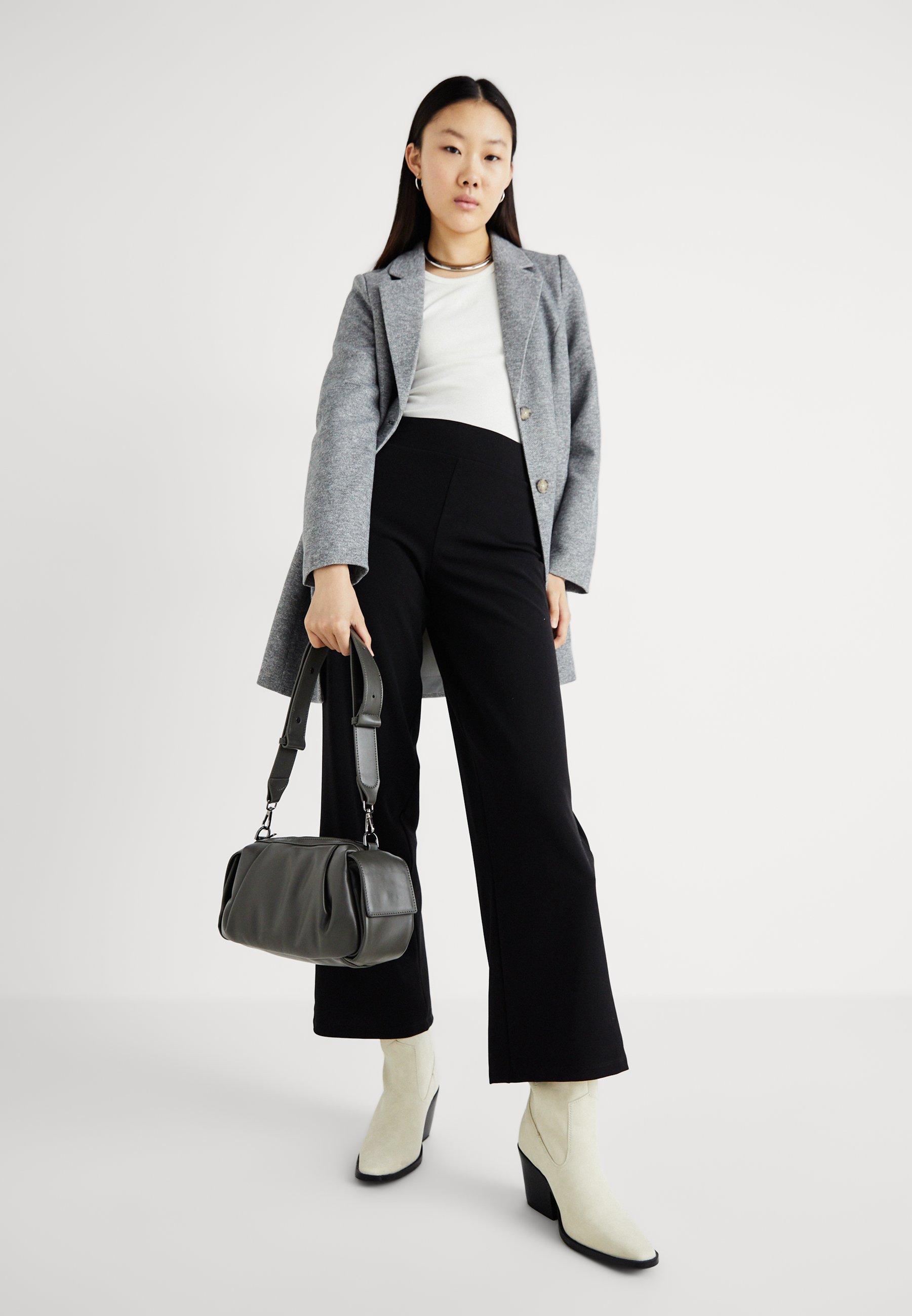 Gina Tricot JENNA WIDE LEG TROUSERS - Broek - zwart