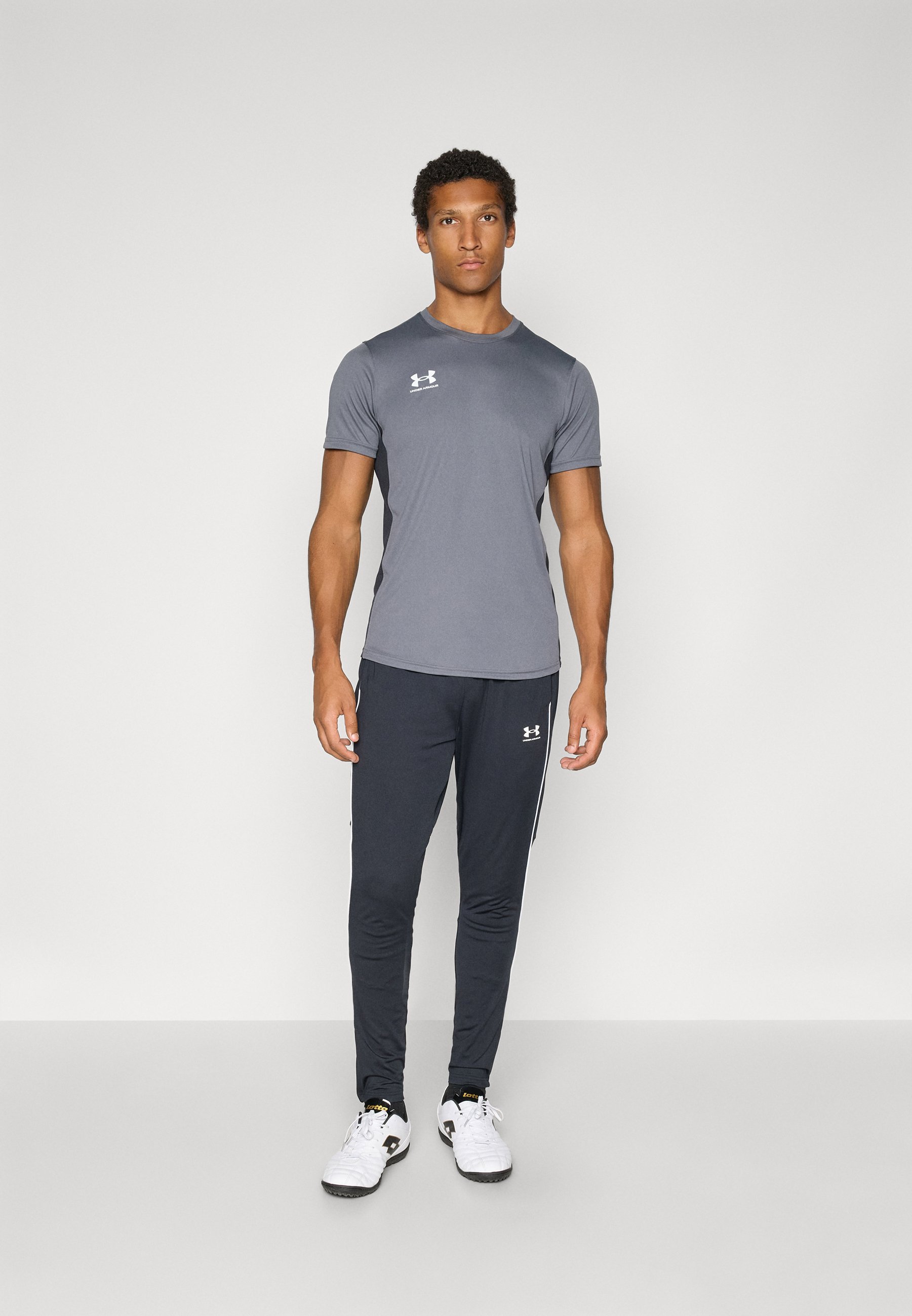Under Armour CHALLENGER TRAINING - Trainingsbroek - zwart/wit