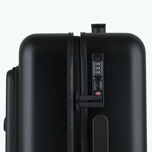 Cabaia ORLY 4-Rollen-Hartschalenkoffer mit schwarzer BIQ-Tasche
