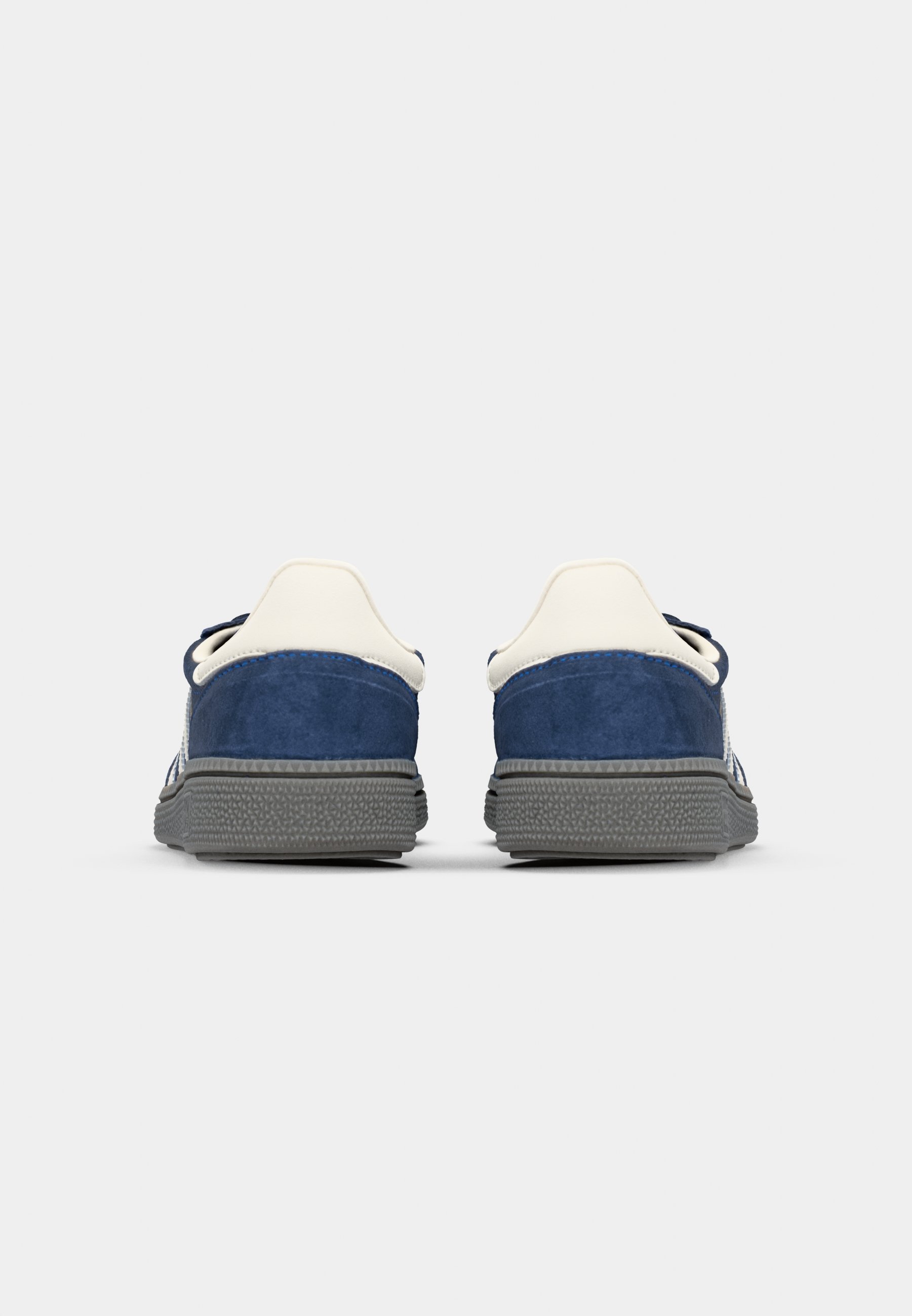 Tênis adidas Originals de cano baixo