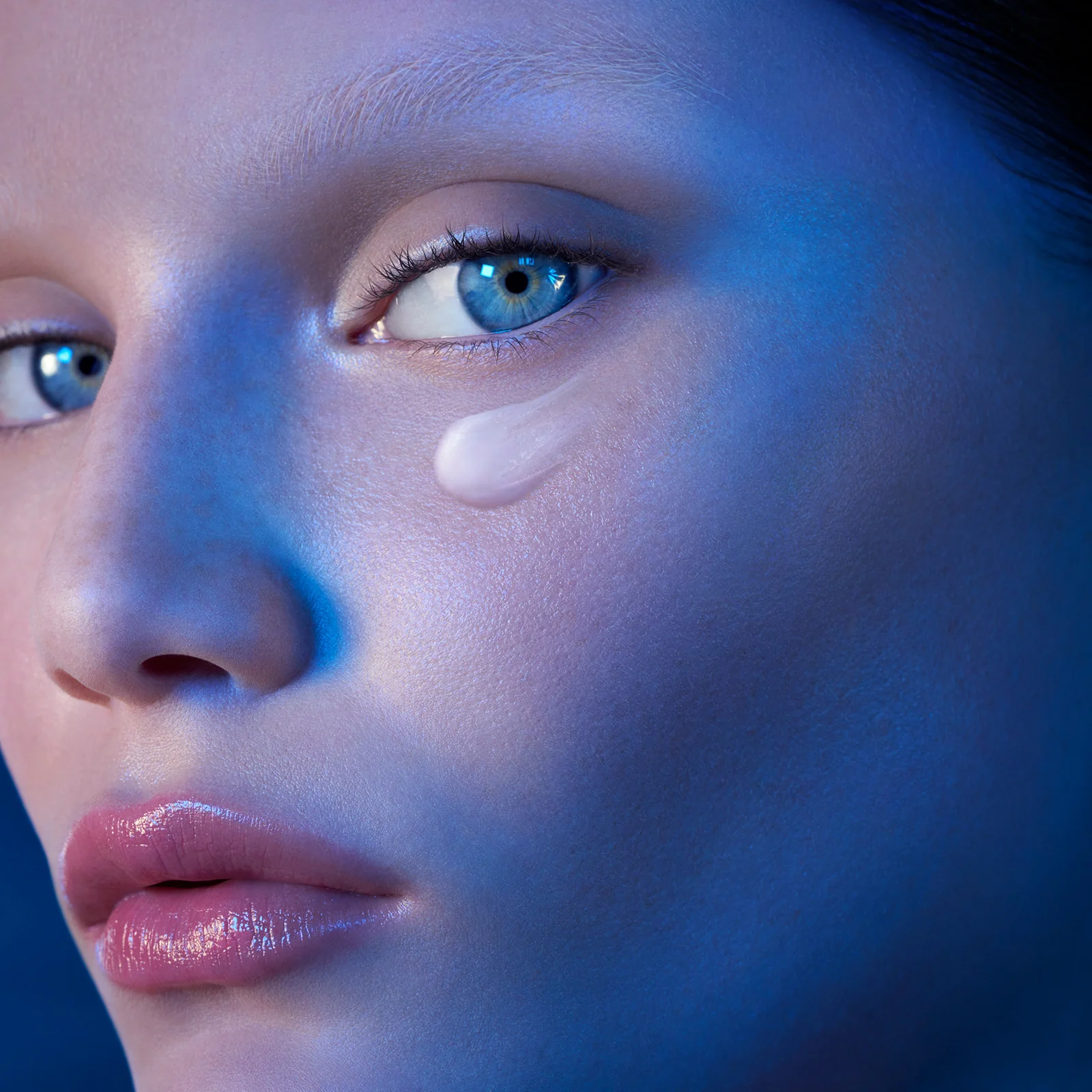 Blue Therapy Blue Pro-Retinol Eye Cream - Contorno occhi antirughe