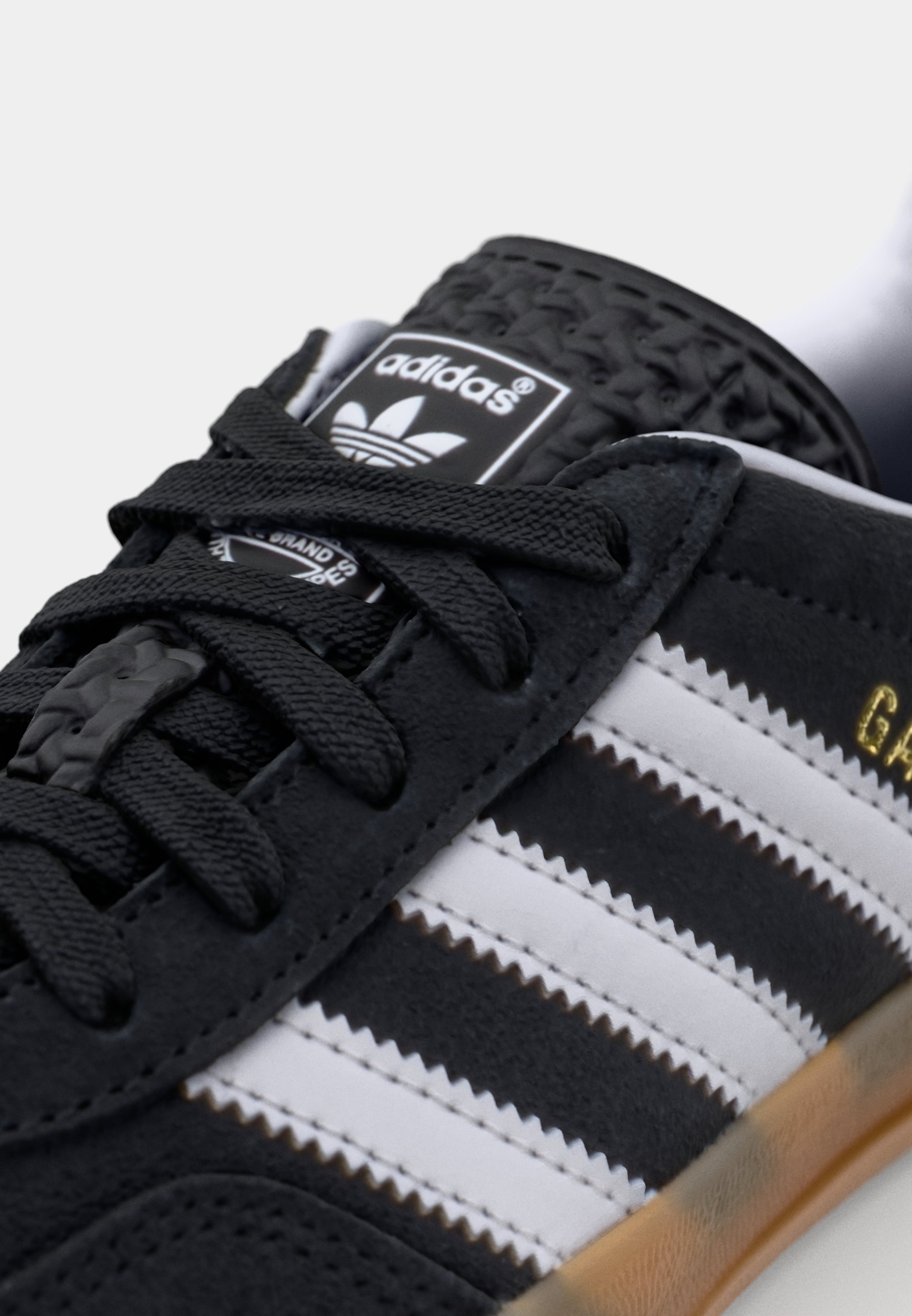 Tênis adidas Originals de cano baixo