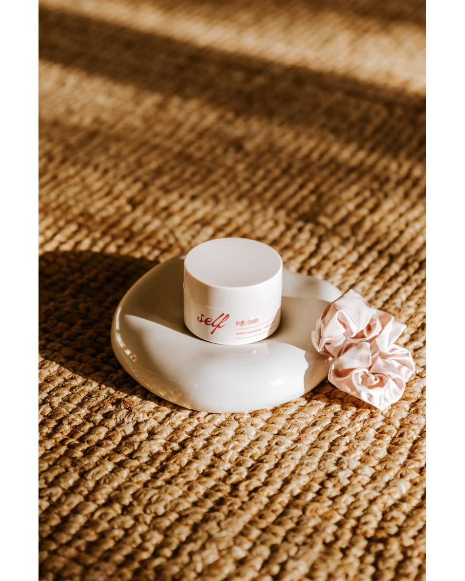 SELF Expert Recovering Night Cream Cremă de noapte revitalizantă - fermitate și hrănitoare