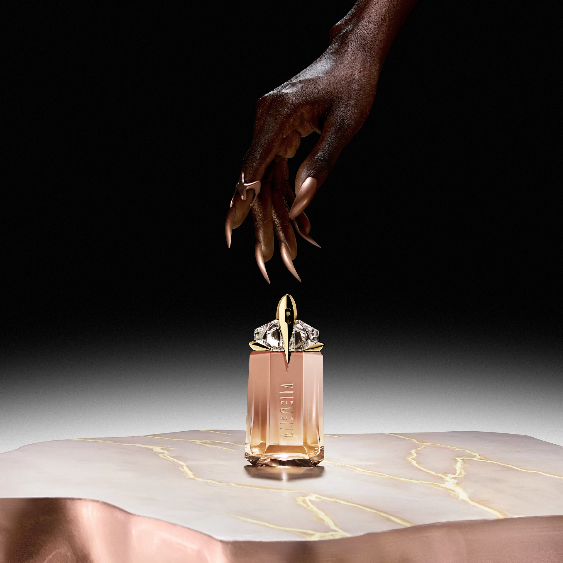 Alien Goddess Supra Florale EdP 30 ml - MUGLER