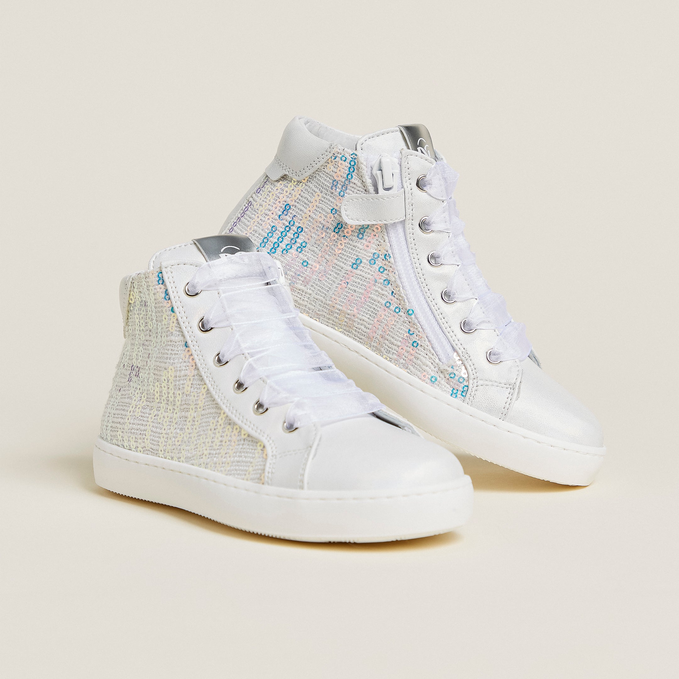  Baskets Junior pour filles en tissu et matières techniques