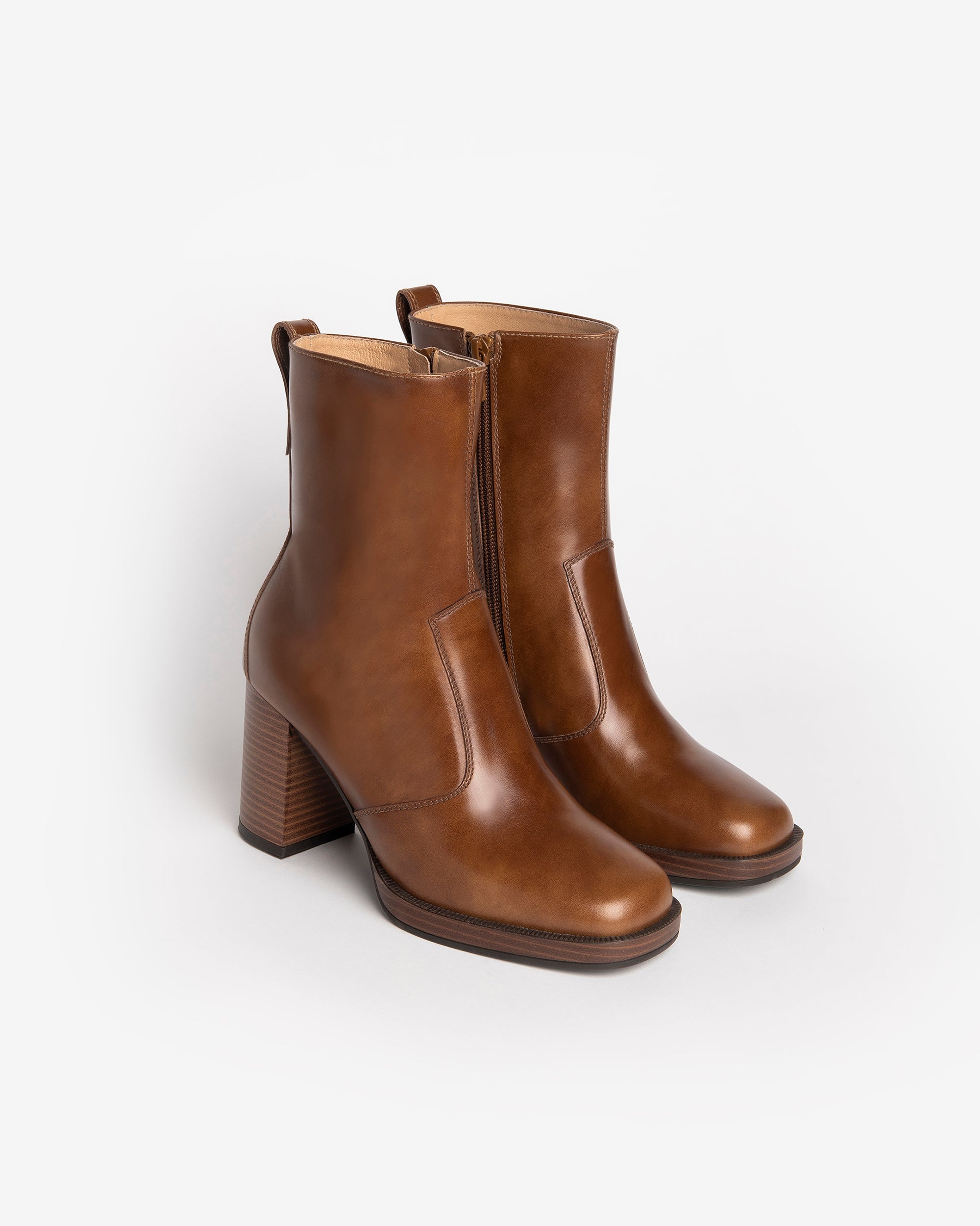  Damen-Ankle-Boots aus Leder