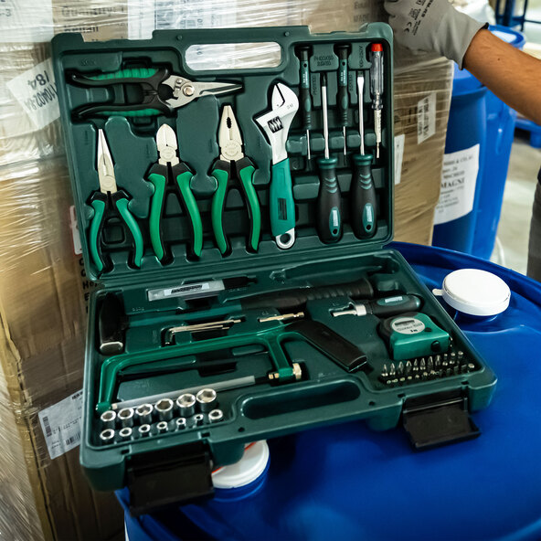 Tool case M29074, 74-piece.