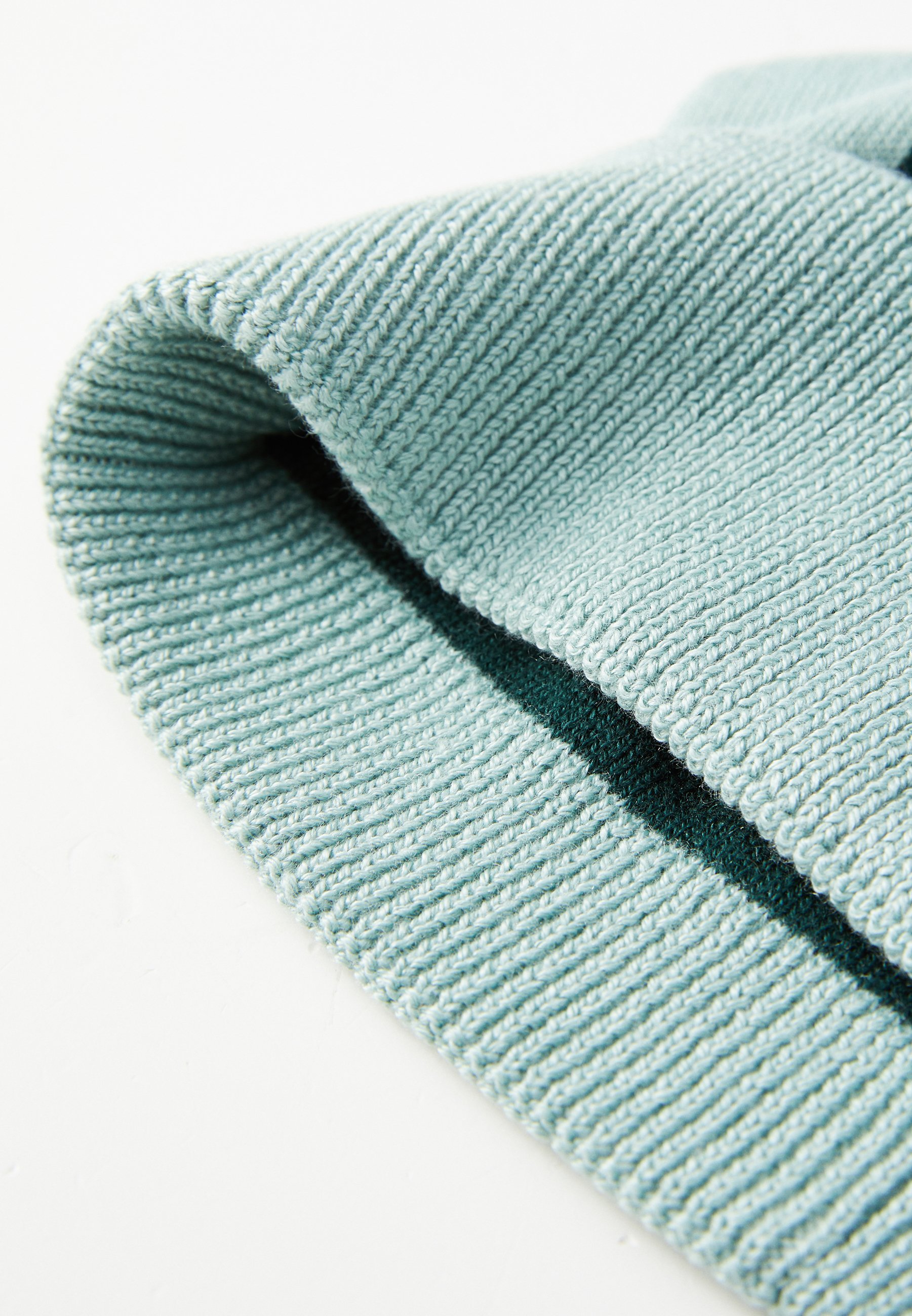 EA7 Emporio Armani BONNET VISIBILITÉ MONTAGNE UNISEXE - Bonnet - bleu surf/pin ponderosa