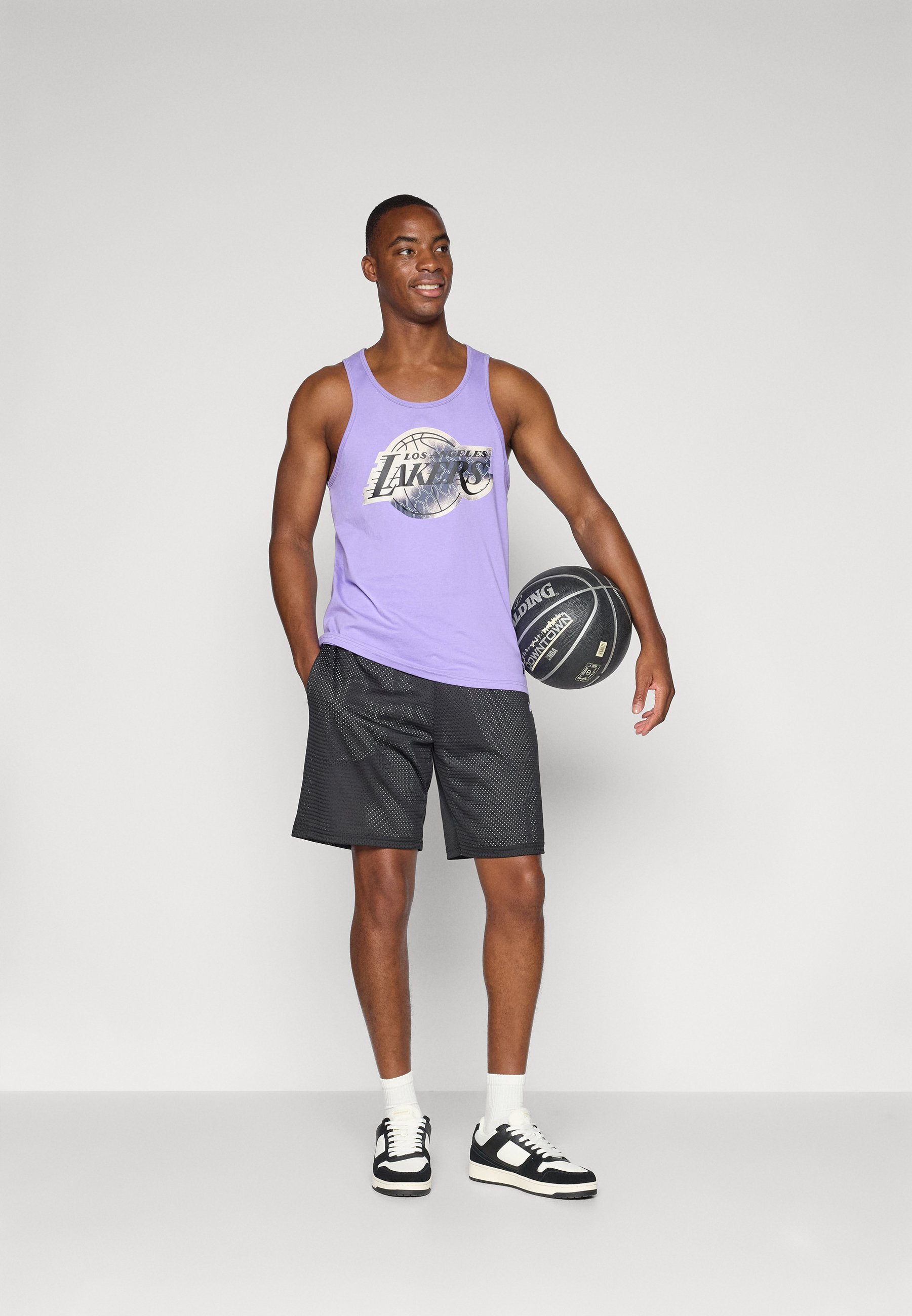 New Era NBA LOS ANGELES LAKERS FILL TANK - Klubové oblečení - lila