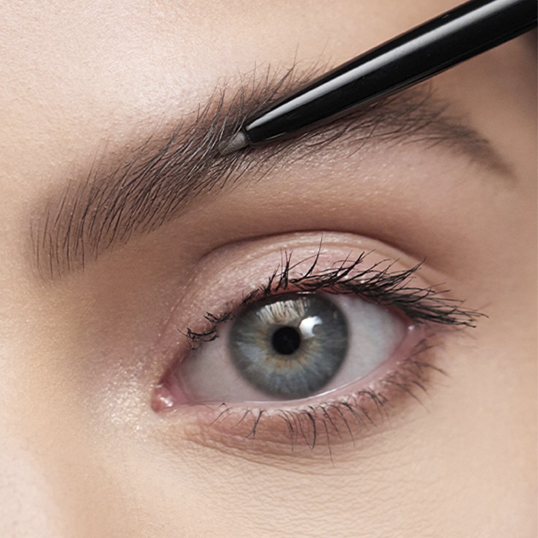 Svinčnik za obrvi Anastasia Beverly Hills za definiranje obrvi – 0,2 g