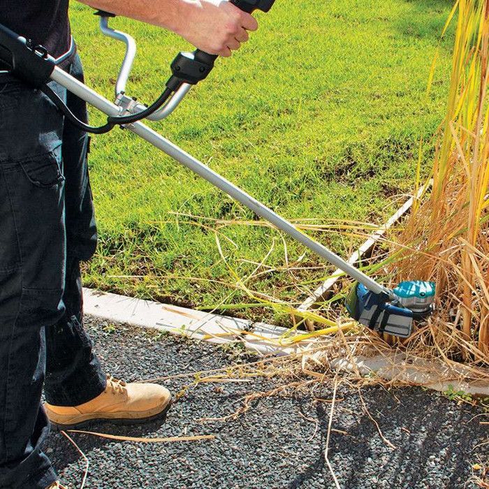 Makita cordless brushcutter - 2x18V - DUR368AZ (without battery or charger)