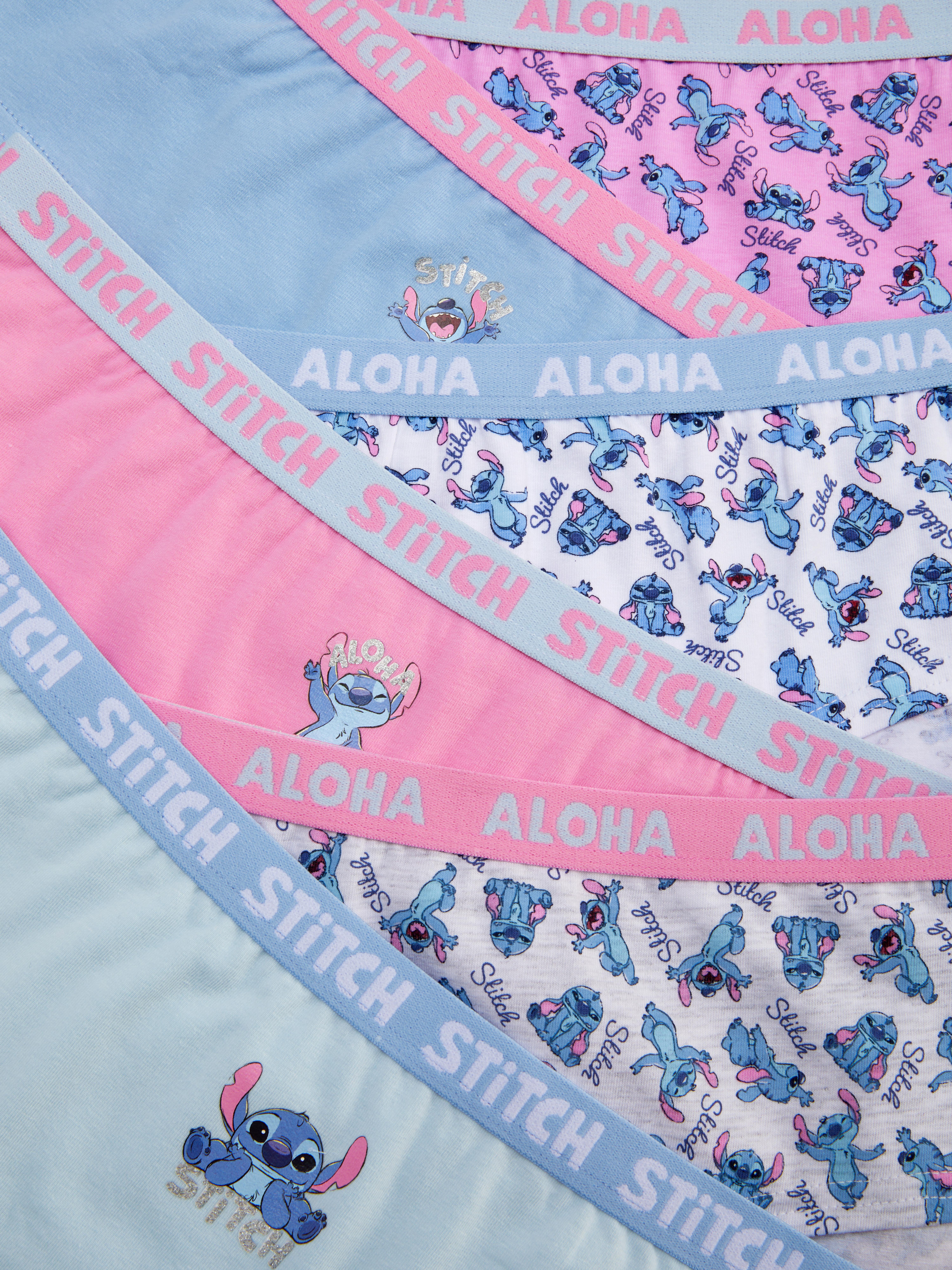Chiloți Disney Stitch, set de 6 Un pachet multiplu de chiloți cu modele Disney Stitch