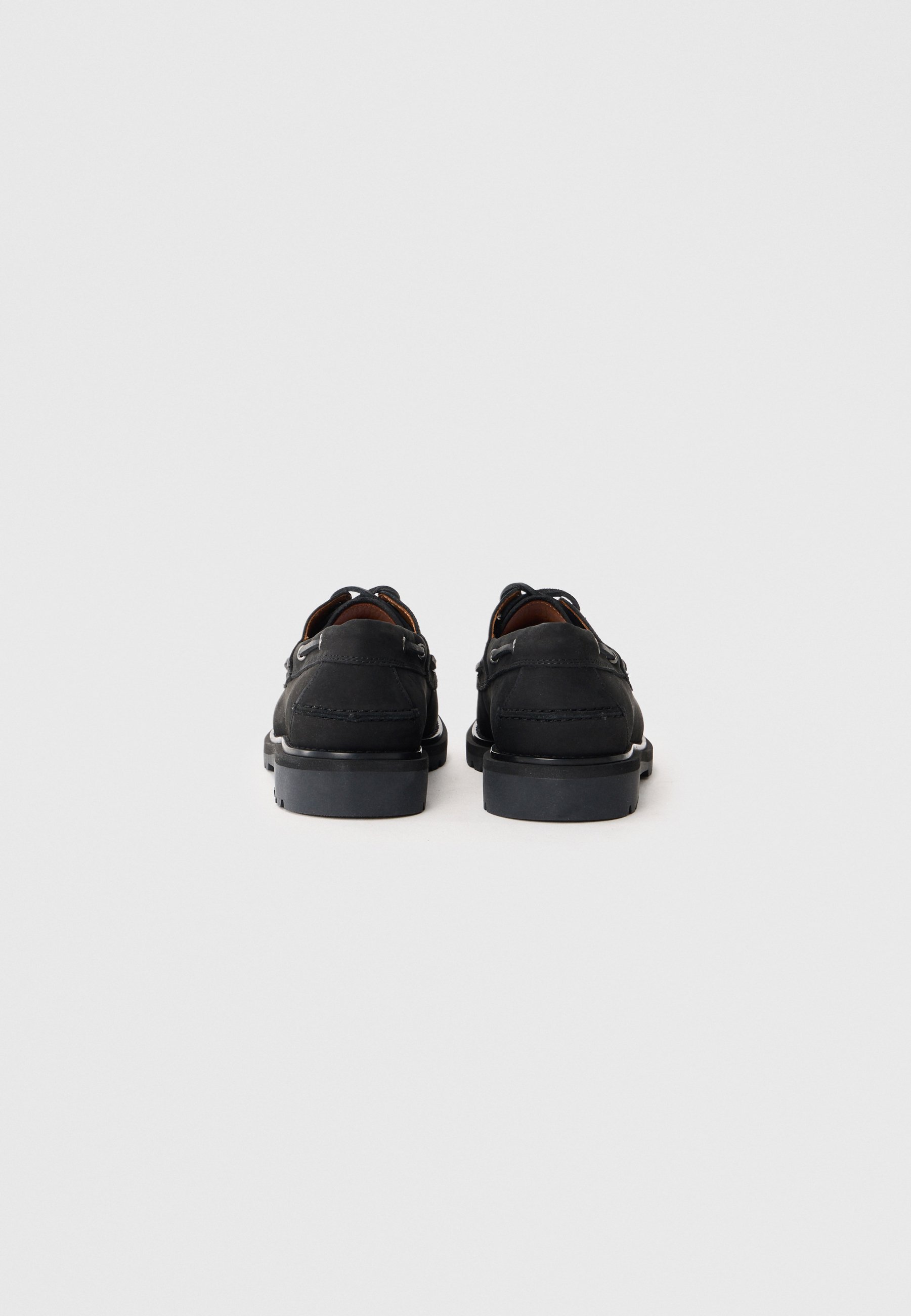 Vagabond JAY - Chaussures bateau - noires