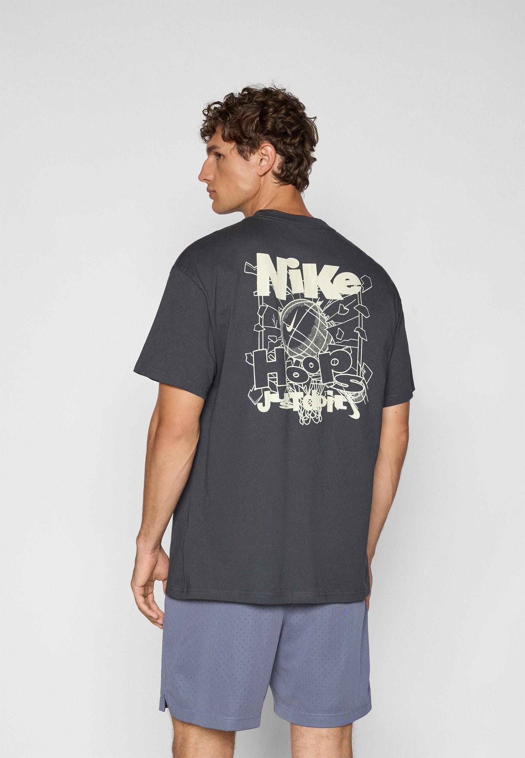 Nike Performance TEE M90 VERB - Printtipaita - antrasiitti