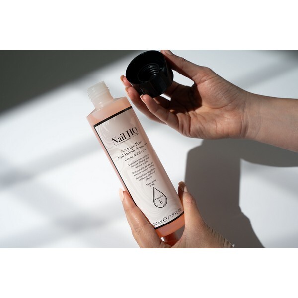 Nail HQ Acetonfri neglelakkfjerner - 235 ml