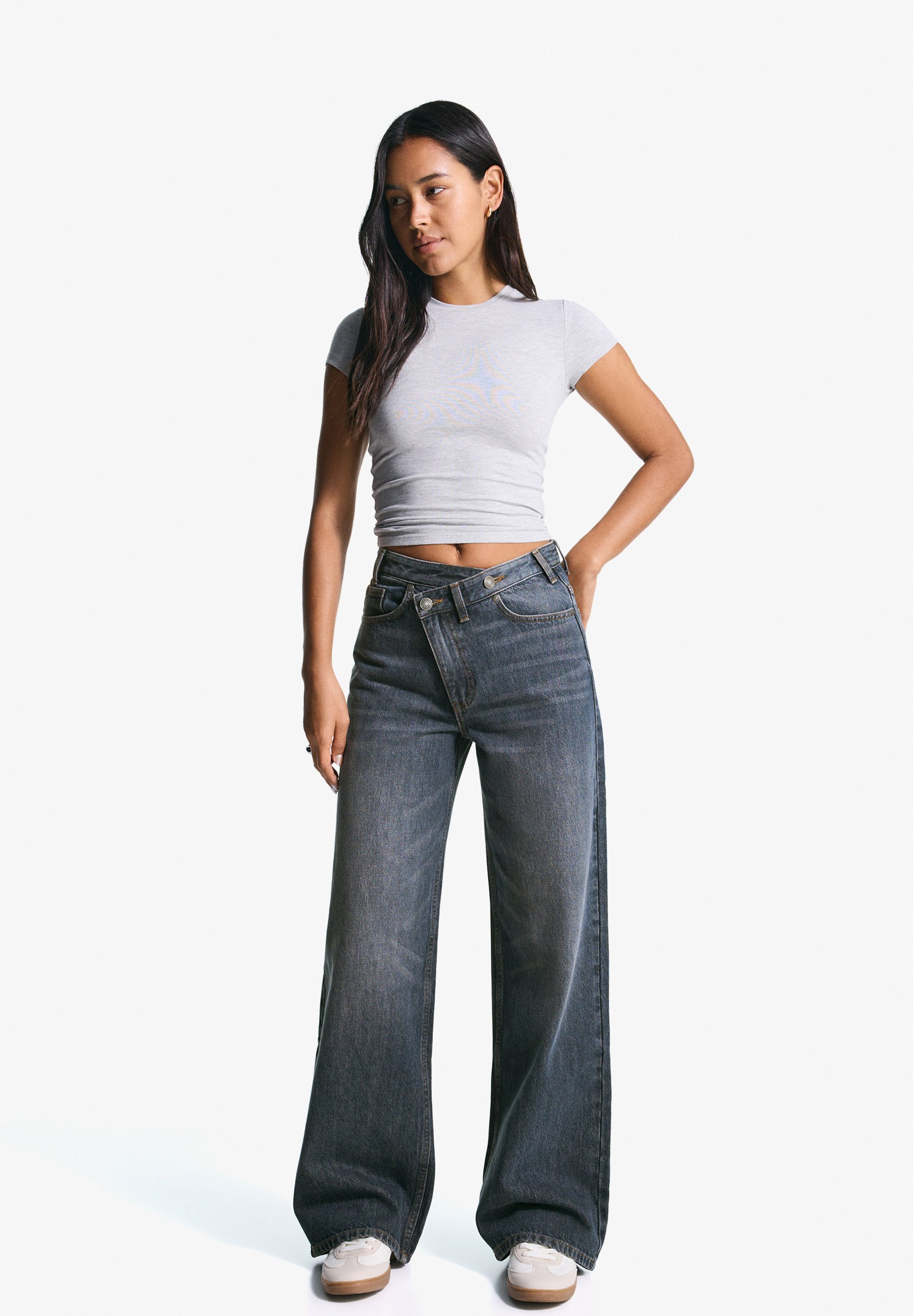 Bershka WIDE - Relaxed fit jeans - donkerblauw