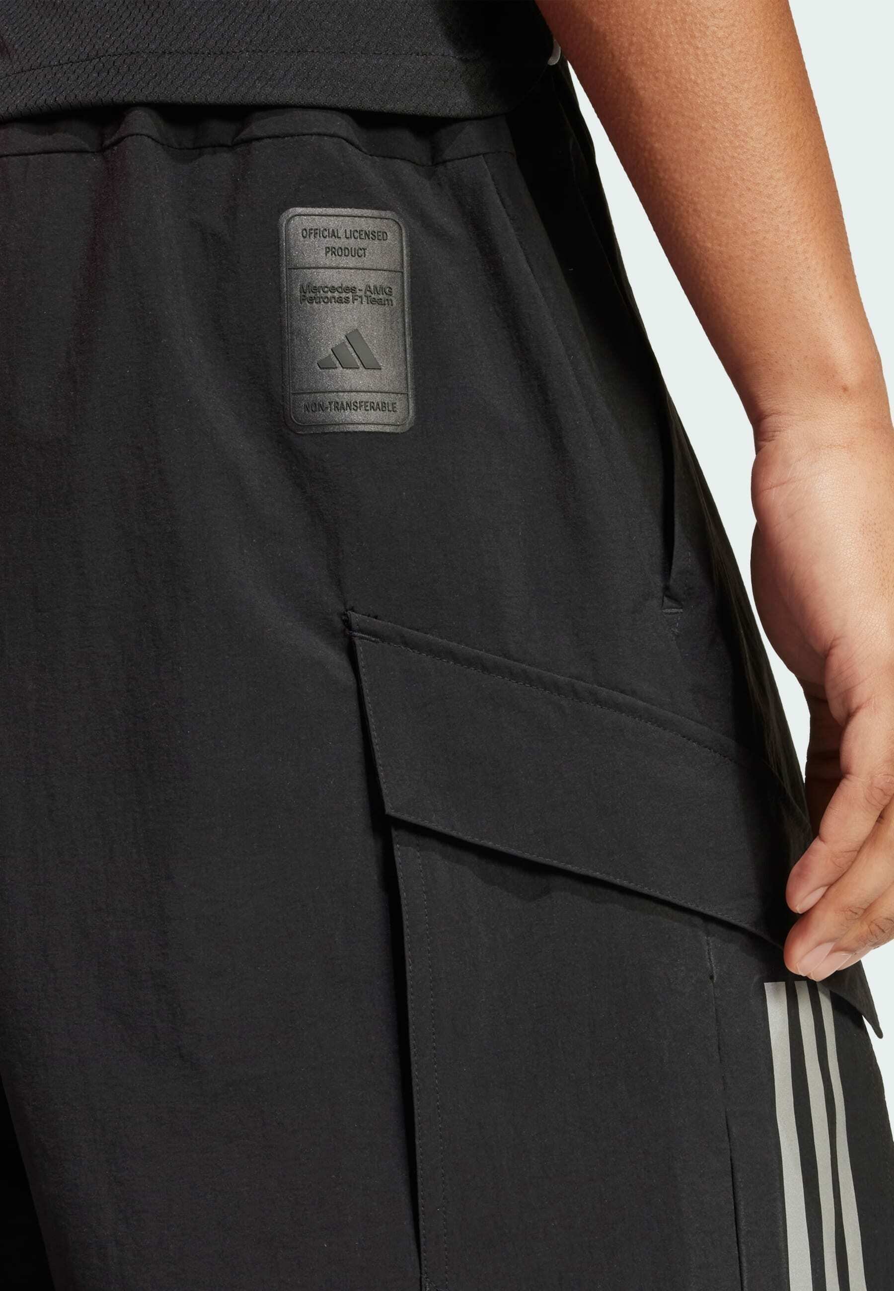 adidas Originals AMG PETRONAS FORMULA ONE MECHANICS - Short - noir argenté réfléchissant