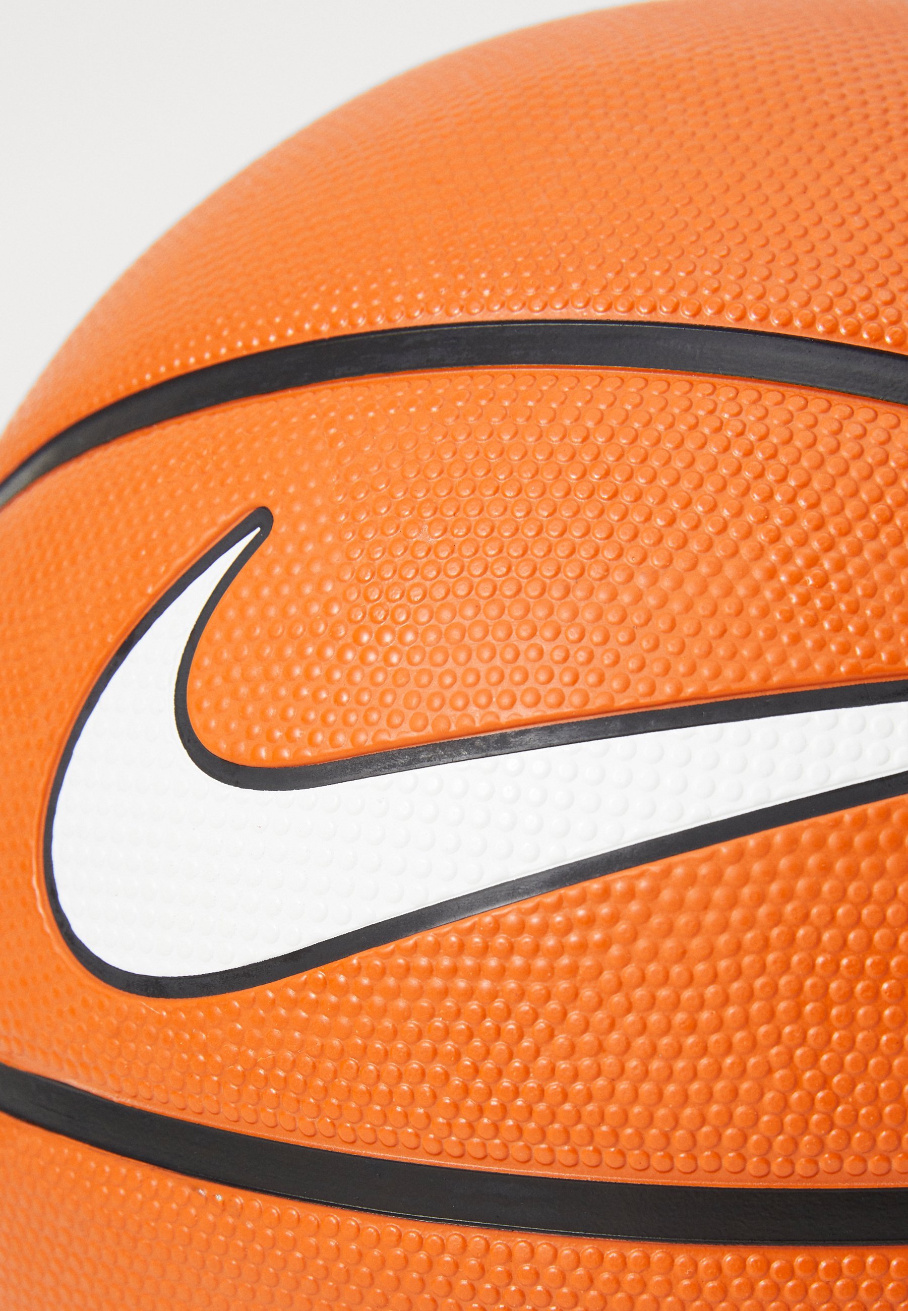 Nike Performance EVERYDAY PLAYGROUND DEFLATED - Basquete - âmbar/preto/branco