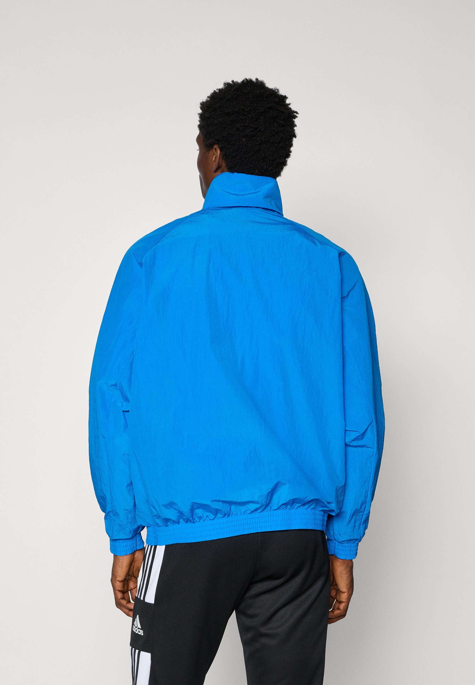 adidas Originals REAL MADRID ICON HALF ZIP JACKET - Klubové oblečení - bluebird/white