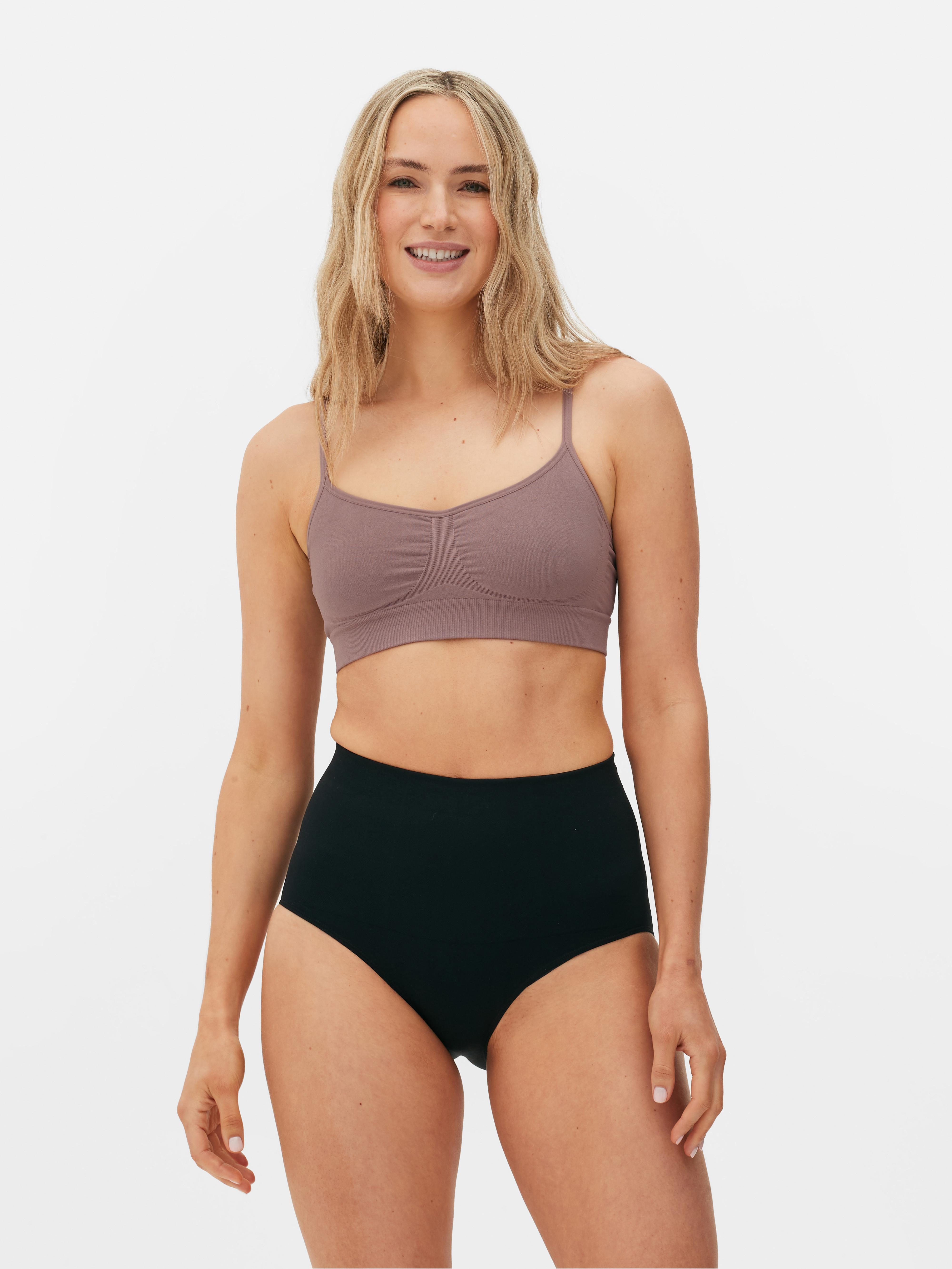 Sutien modelator corector fără cusături. Alege susținere fără căptușeală în acest sutien modelator fără cusături.