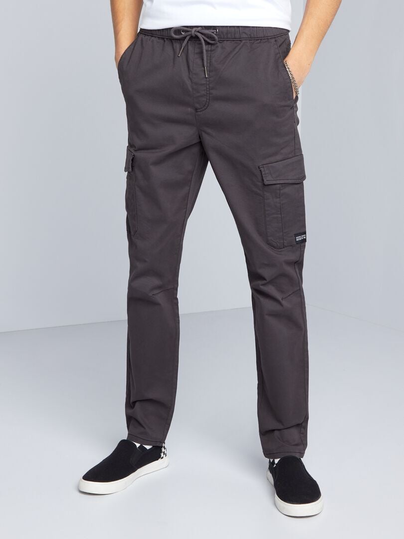Slim fit broek met meerdere zakken - ZWART
