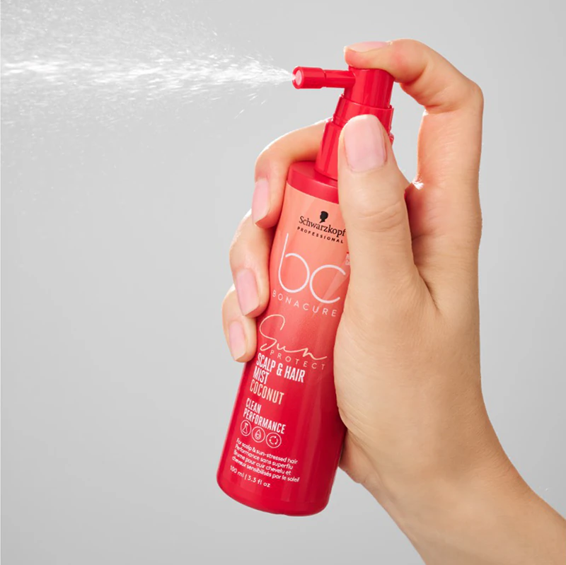 Schwarzkopf Professional BC Bonacure Sun Protect Scalp & Hair Mist, um spray de proteção solar para cabelos e couro cabeludo cansados.